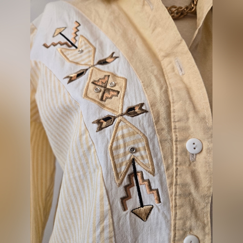 WILDFIRE Western Light Yellow Duck Embroidered Button-Up Shirt. Size Small - Picture 4 of 10